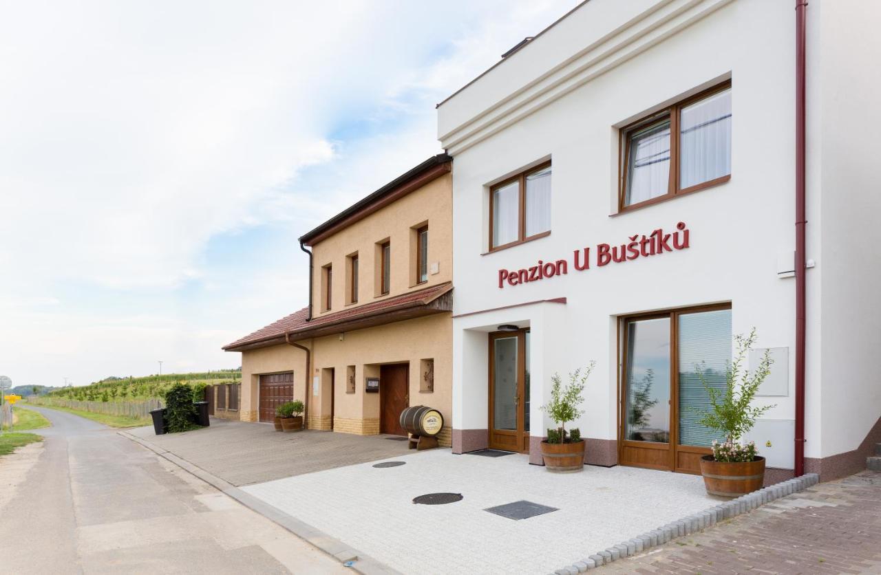 Penzion U Bustiku Sardice Exterior photo